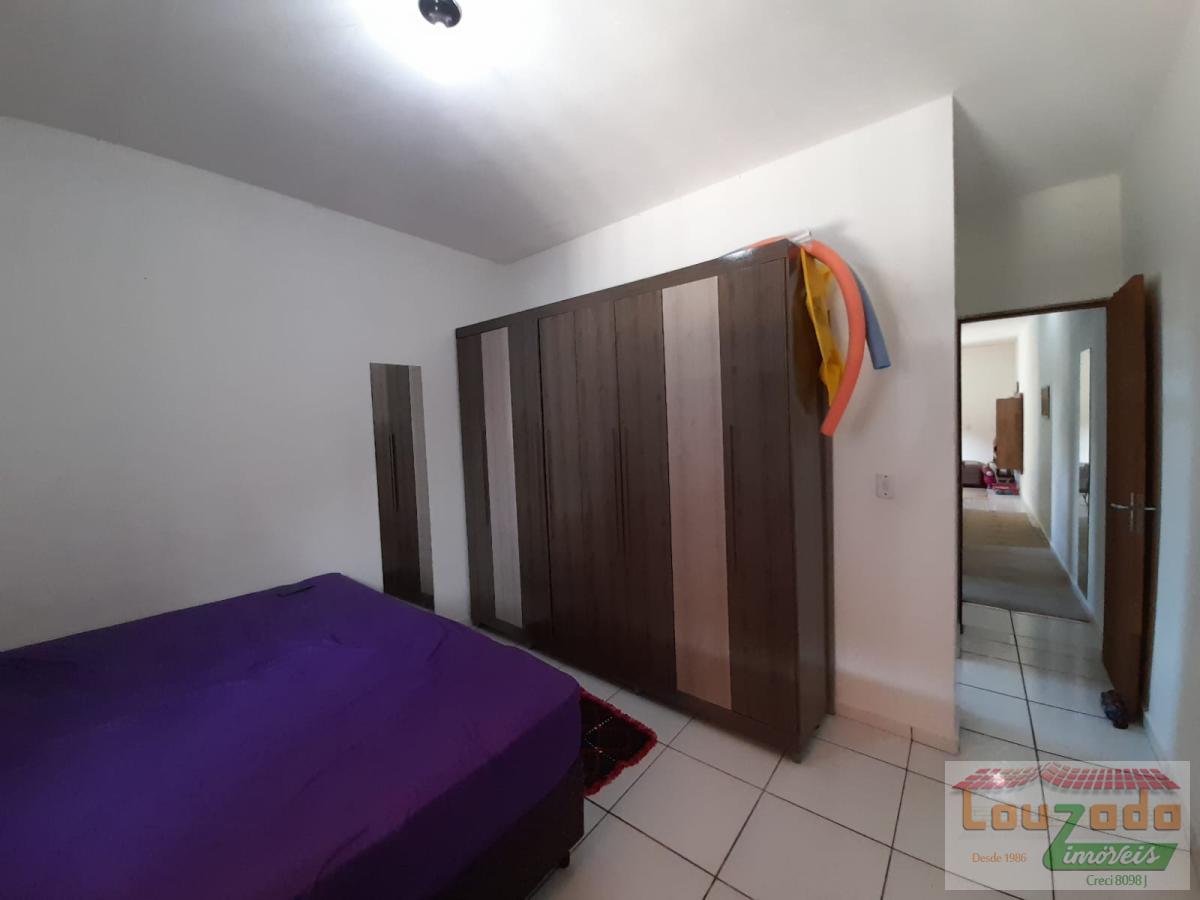 Casa à venda com 2 quartos, 150m² - Foto 12