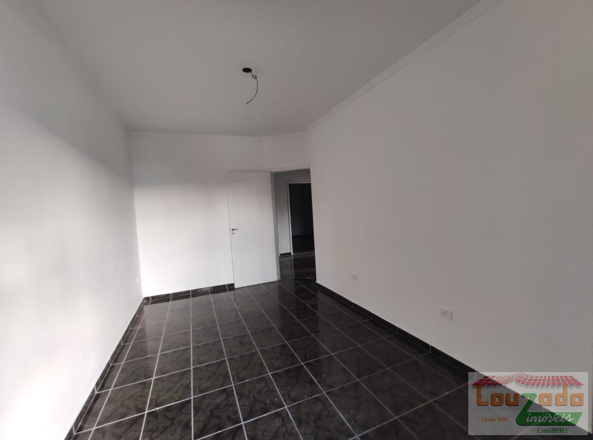 Sobrado à venda com 5 quartos, 320m² - Foto 17