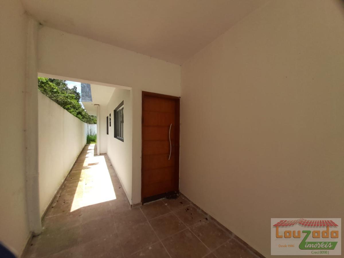 Casa à venda com 2 quartos, 125m² - Foto 3