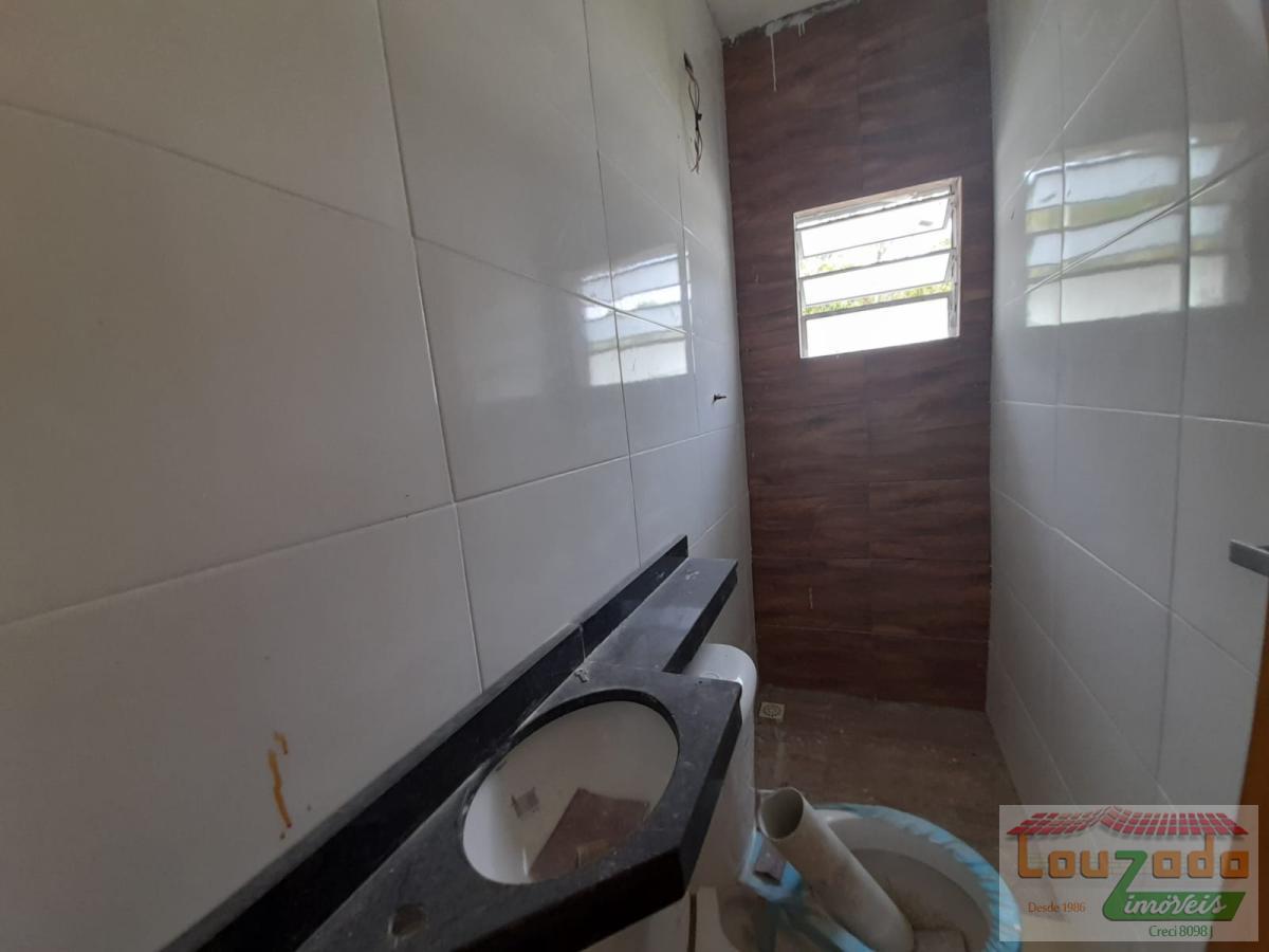 Casa à venda com 2 quartos, 125m² - Foto 11