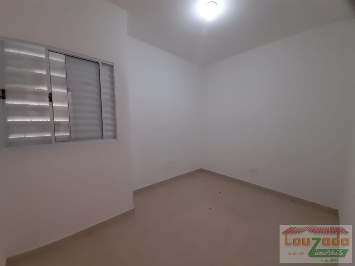 Casa à venda com 2 quartos, 125m² - Foto 9