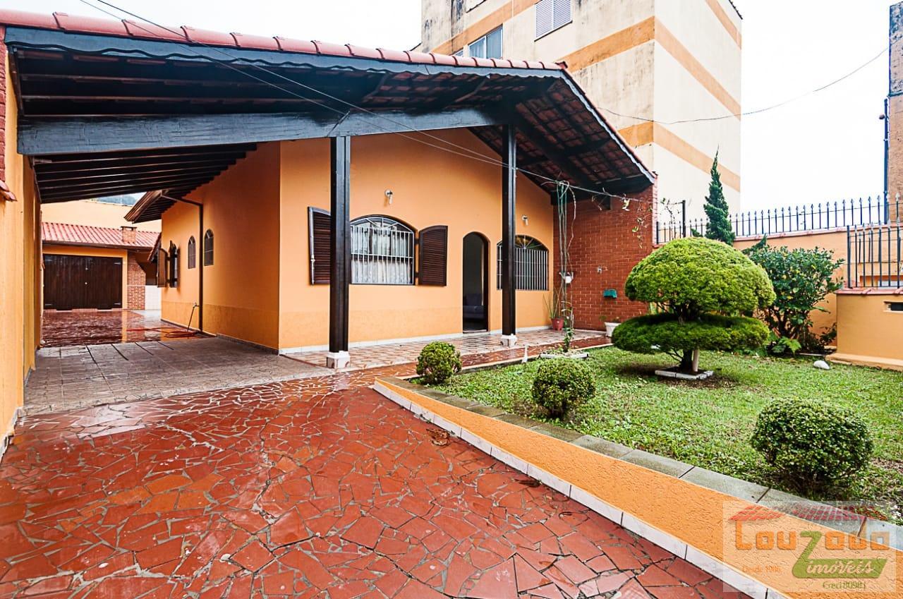 Casa à venda com 2 quartos, 300m² - Foto 1