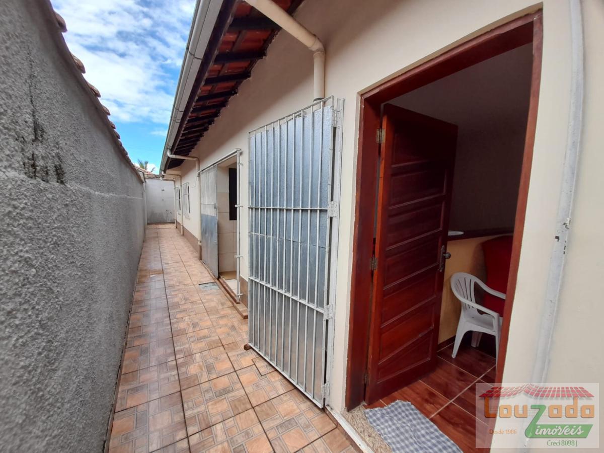 Casa à venda com 3 quartos, 120m² - Foto 3