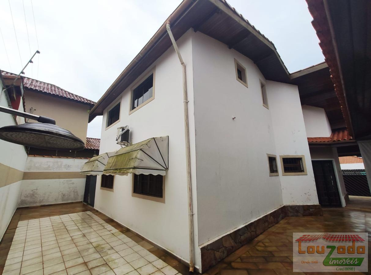 Sobrado à venda com 4 quartos, 300m² - Foto 17