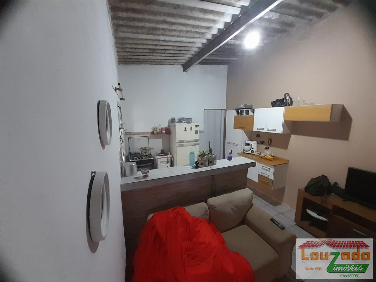 Casa à venda com 2 quartos, 144m² - Foto 3