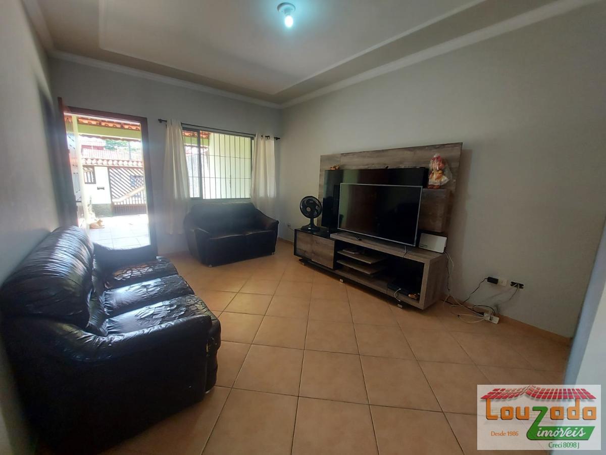 Casa à venda com 3 quartos, 250m² - Foto 4