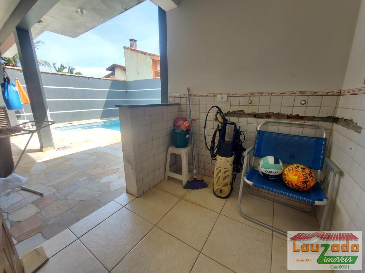 Casa à venda com 3 quartos, 250m² - Foto 13