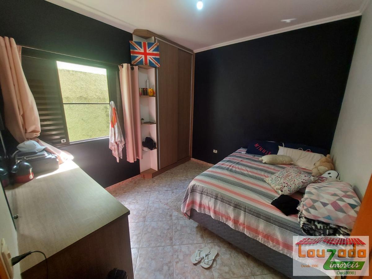 Casa à venda com 3 quartos, 250m² - Foto 9