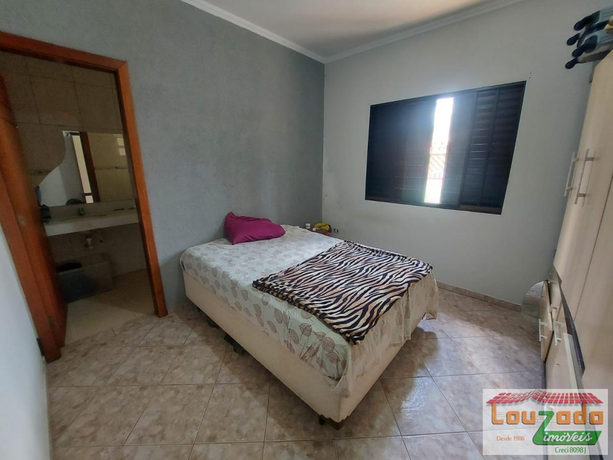 Casa à venda com 3 quartos, 250m² - Foto 11