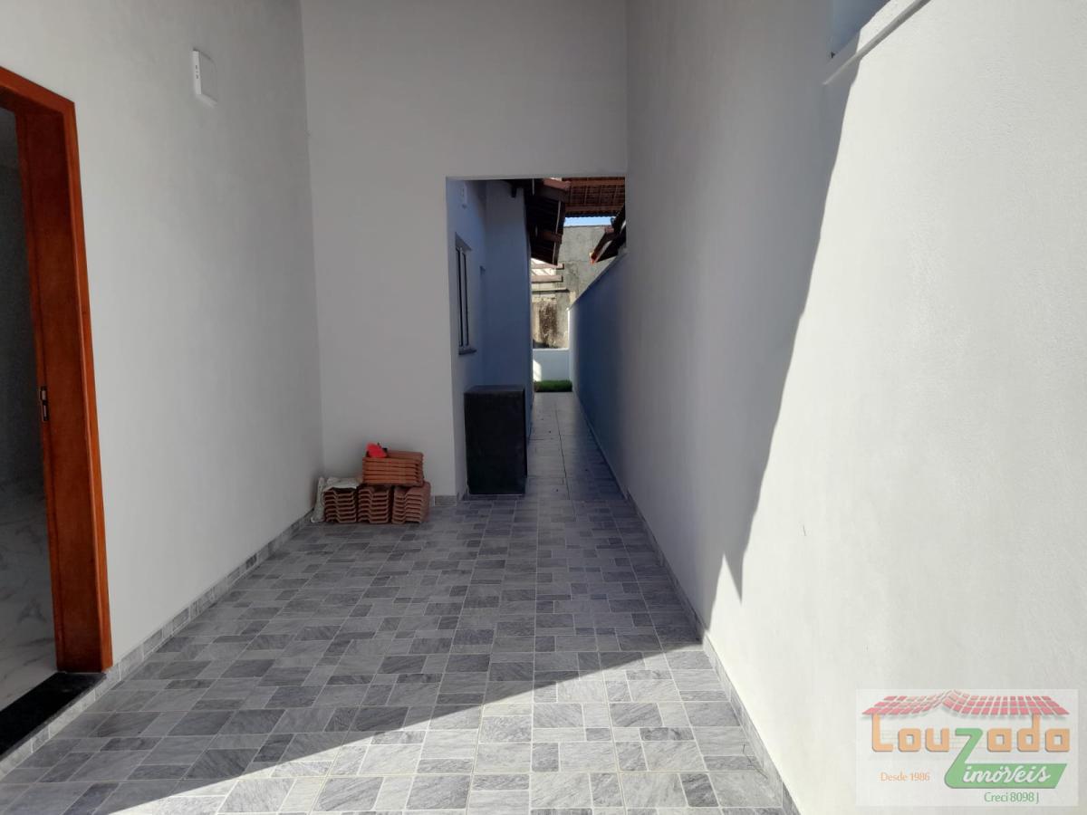 Casa à venda com 2 quartos, 125m² - Foto 3