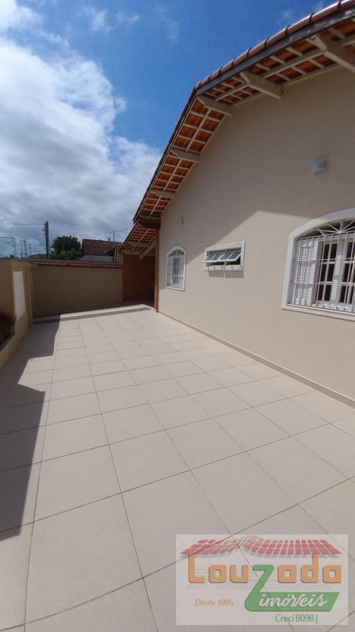 Casa à venda com 3 quartos, 313m² - Foto 15