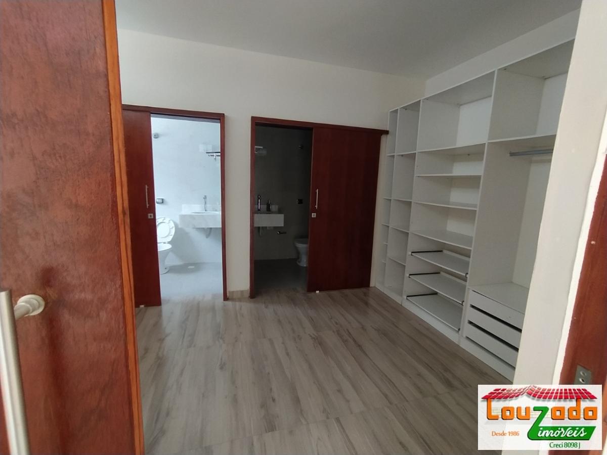 Sobrado à venda com 7 quartos, 300m² - Foto 12