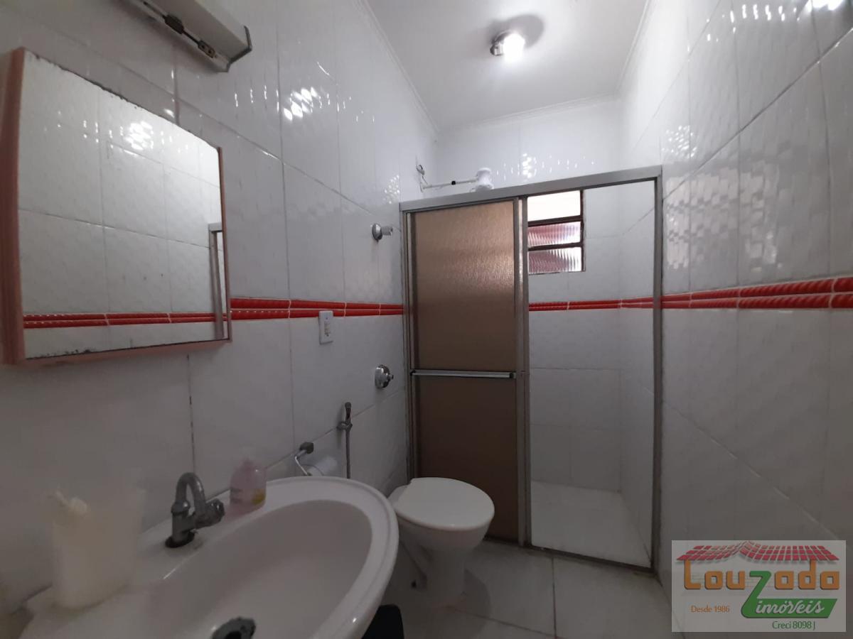 Casa à venda com 3 quartos, 300m² - Foto 5