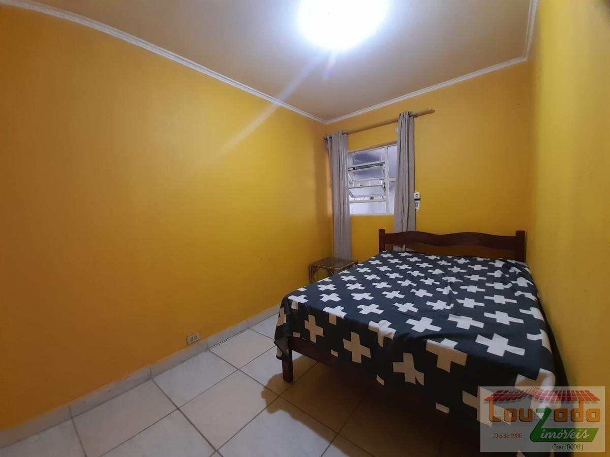 Casa à venda com 3 quartos, 300m² - Foto 7