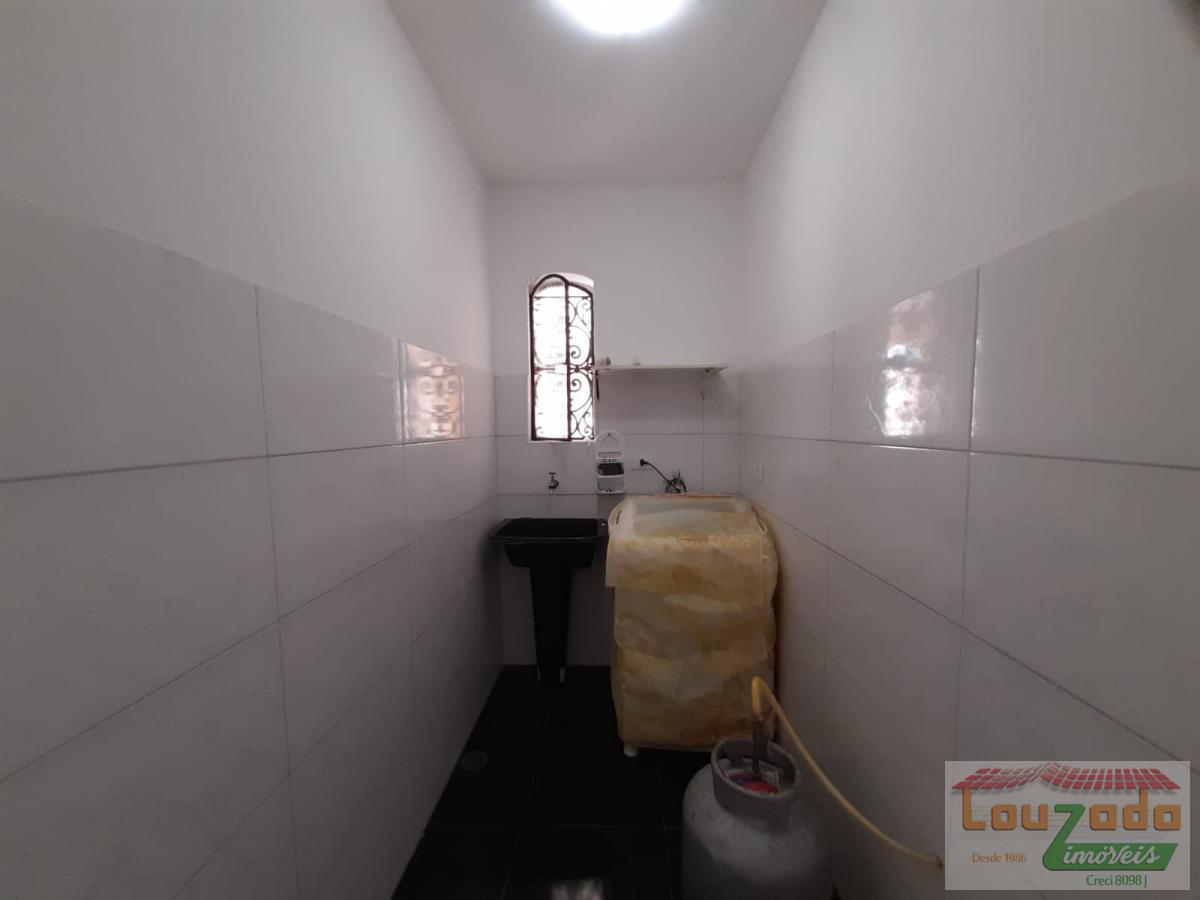 Casa para alugar com 4 quartos, 460m² - Foto 13