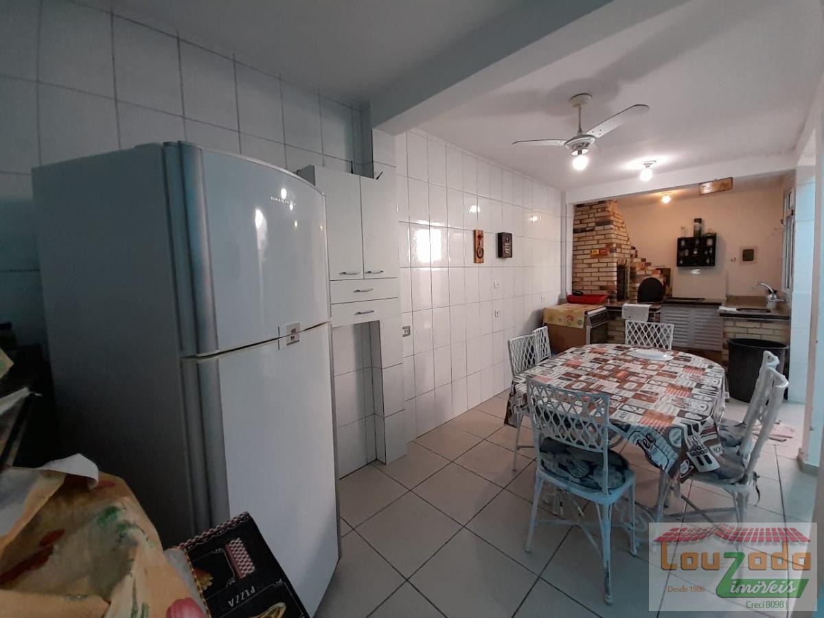 Casa à venda com 4 quartos, 260m² - Foto 18