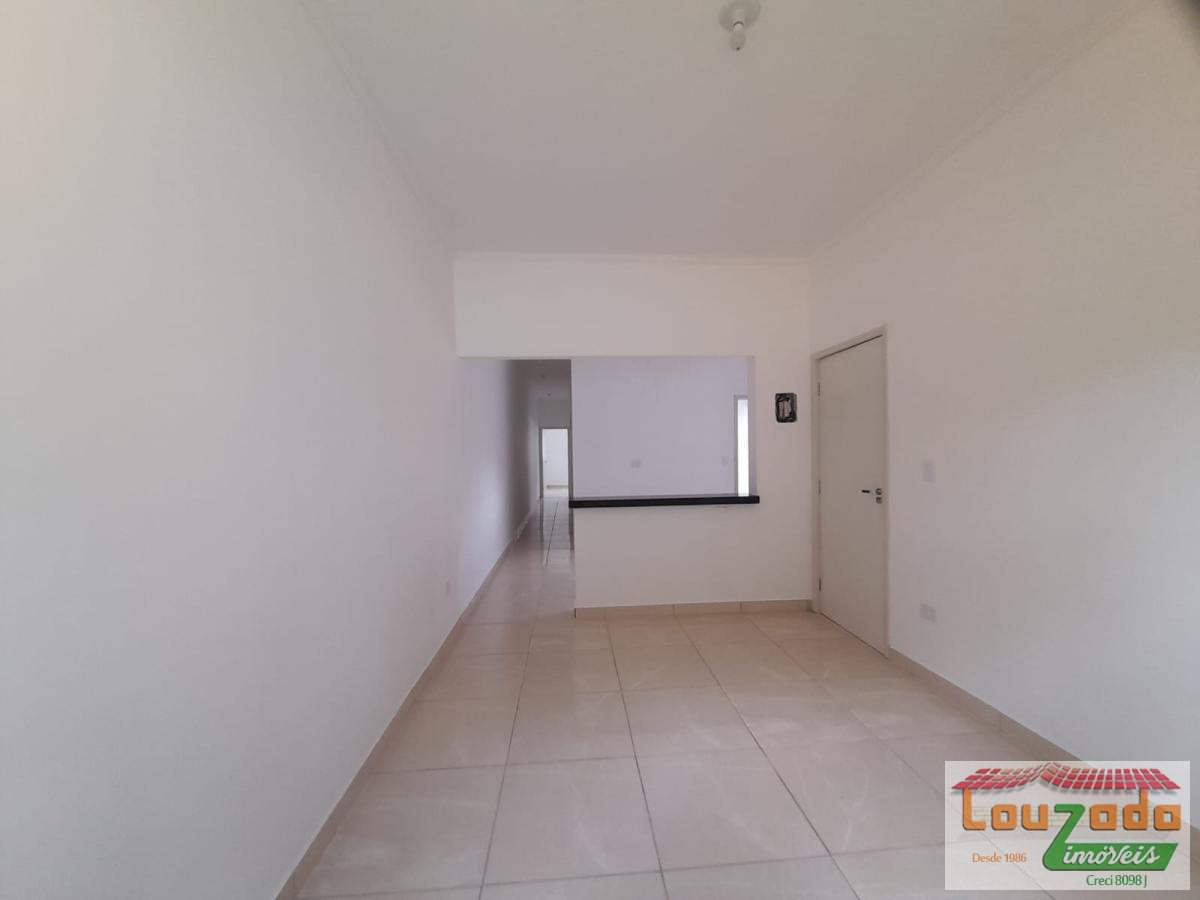 Casa à venda com 3 quartos, 168m² - Foto 3