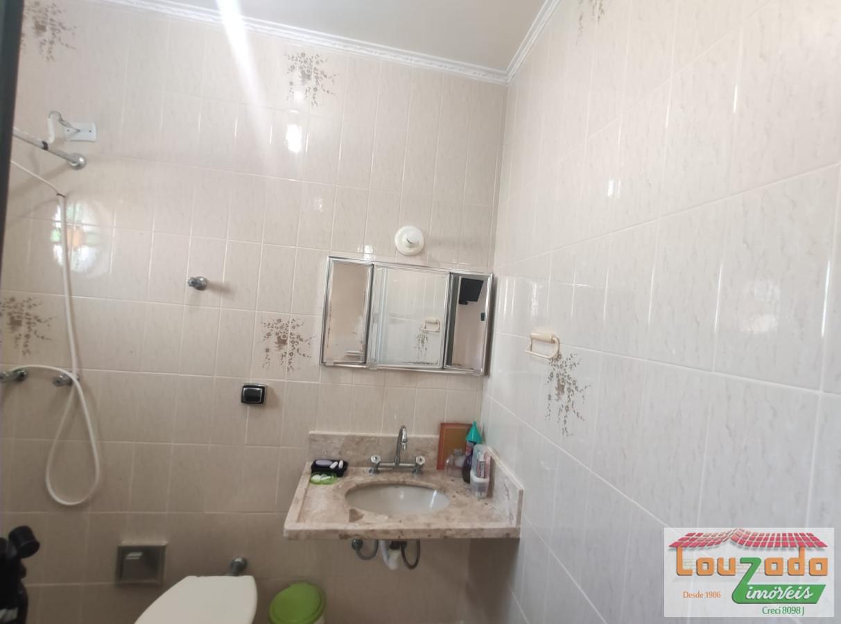 Casa à venda com 3 quartos, 294m² - Foto 15