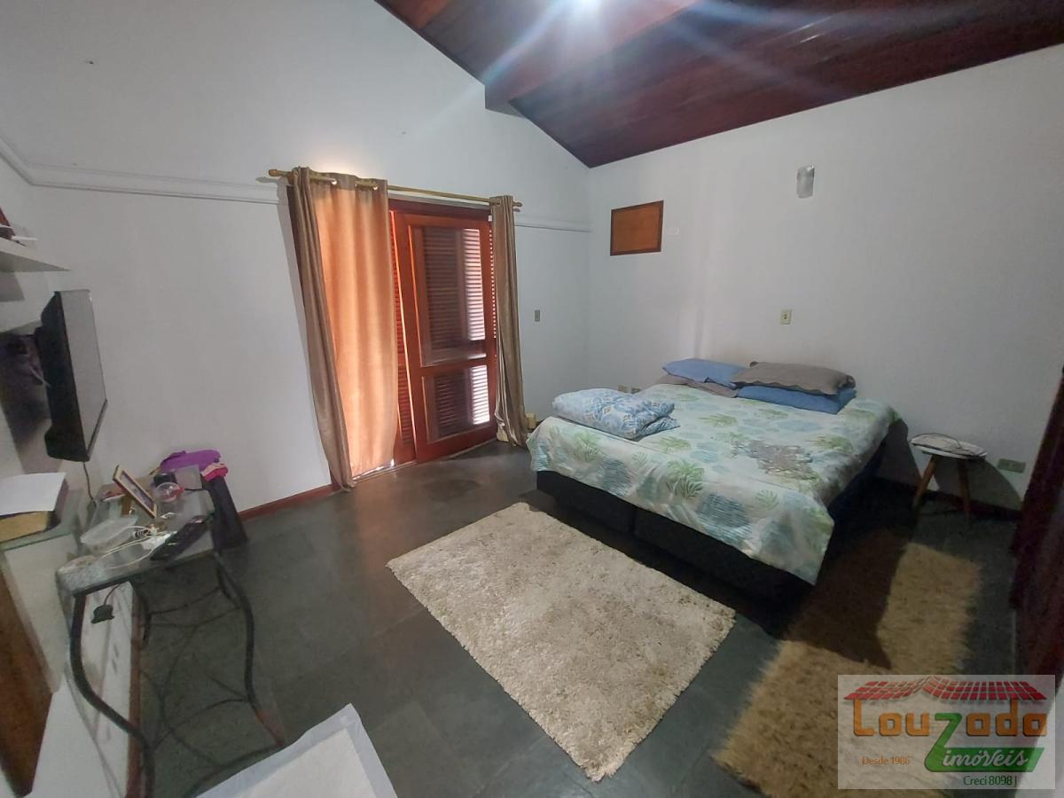 Casa à venda com 5 quartos, 360m² - Foto 11