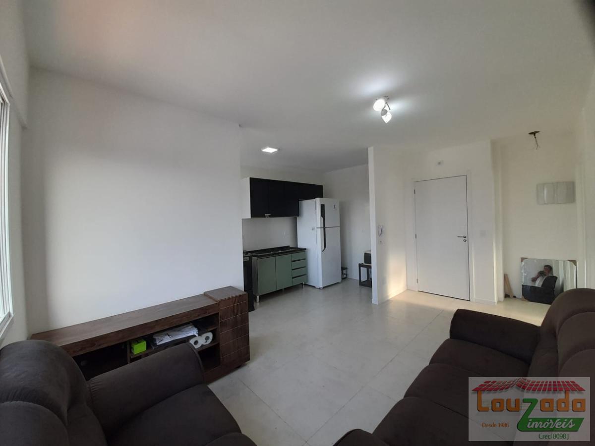 Apartamento à venda com 1 quarto, 61m² - Foto 4