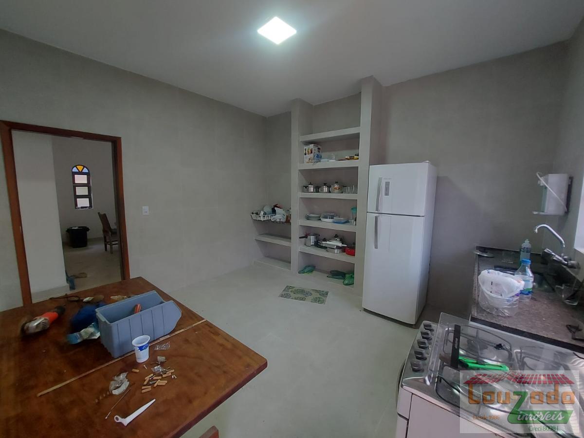 Casa à venda com 3 quartos, 360m² - Foto 5