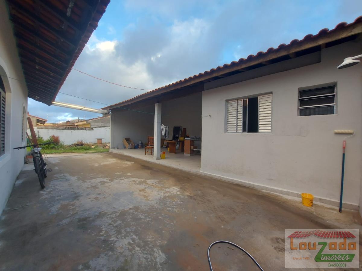 Casa à venda com 3 quartos, 360m² - Foto 10