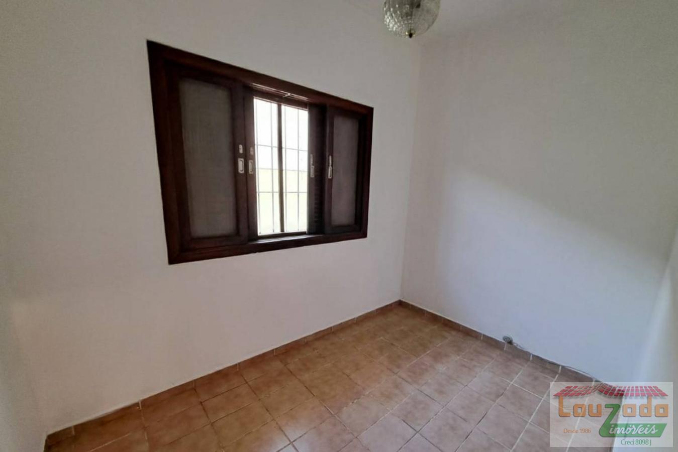 Casa à venda com 3 quartos, 264m² - Foto 12