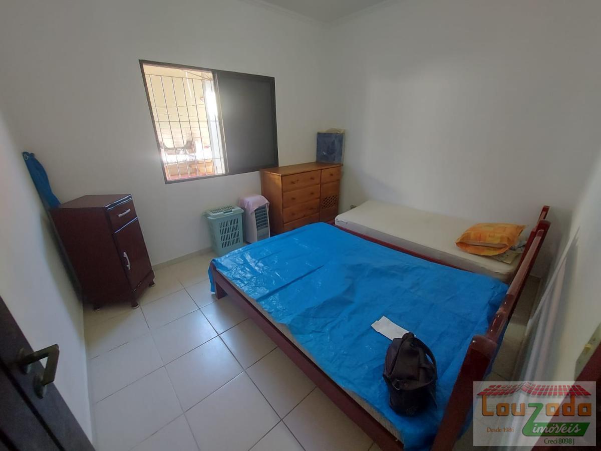 Casa à venda com 3 quartos, 288m² - Foto 12