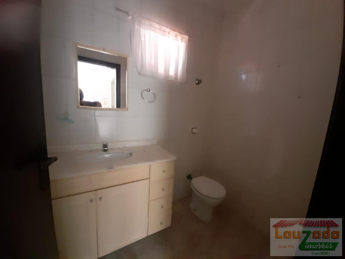 Casa à venda com 2 quartos, 250m² - Foto 12