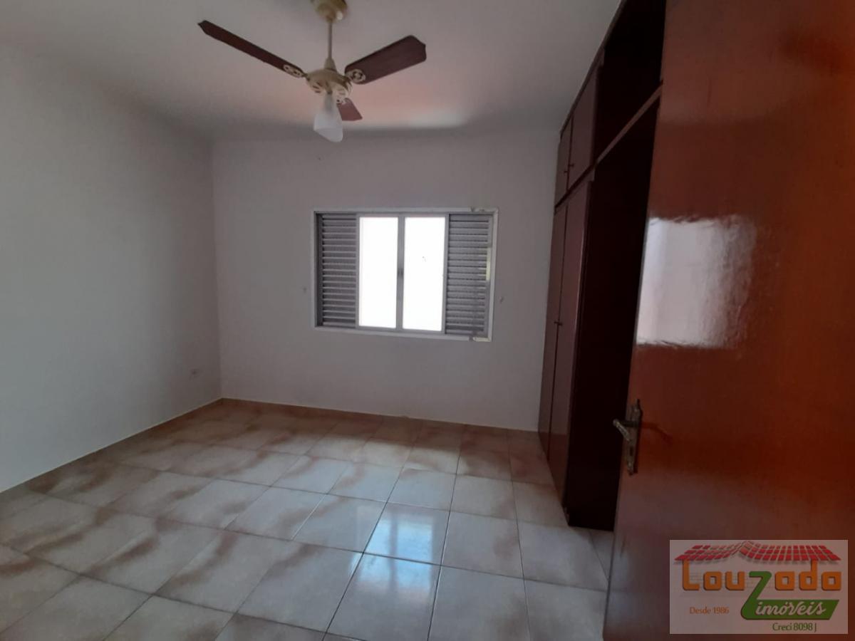 Casa à venda com 2 quartos, 250m² - Foto 5