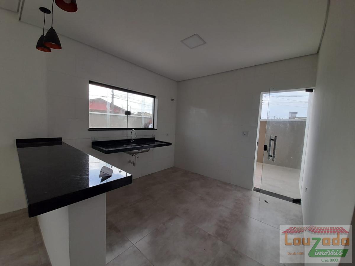 Casa à venda com 2 quartos, 145m² - Foto 7