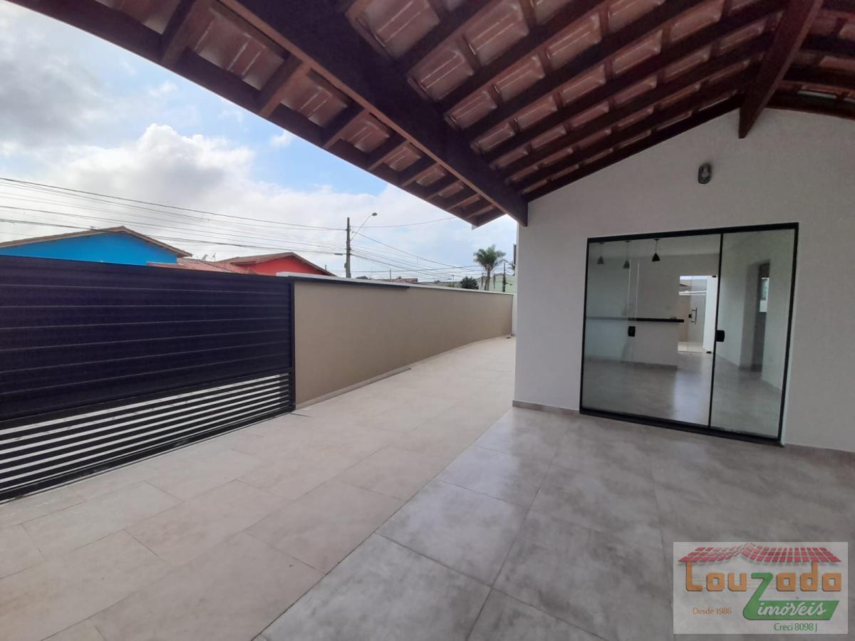 Casa à venda com 2 quartos, 145m² - Foto 3