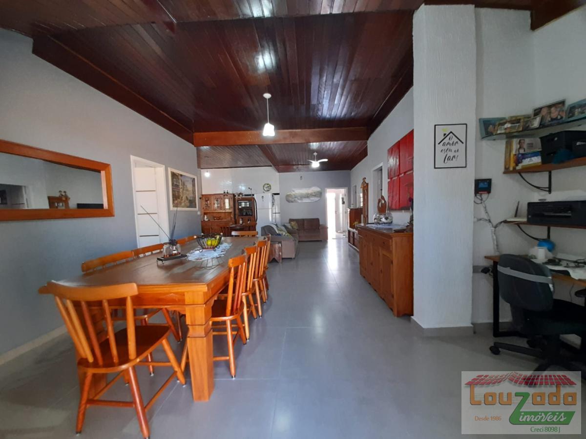 Casa à venda com 6 quartos, 360m² - Foto 9