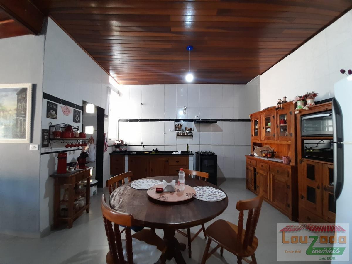 Casa à venda com 6 quartos, 360m² - Foto 11