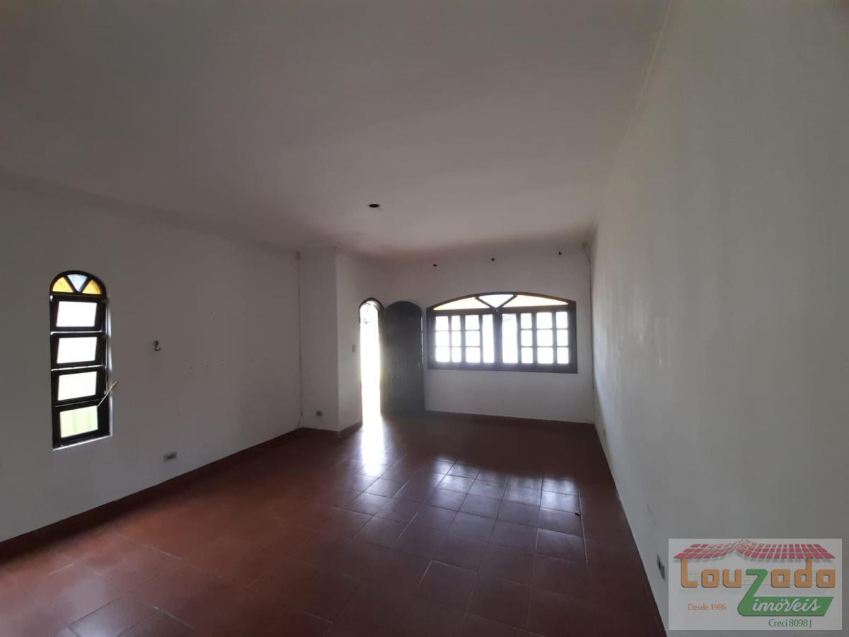 Casa à venda com 2 quartos, 180m² - Foto 3