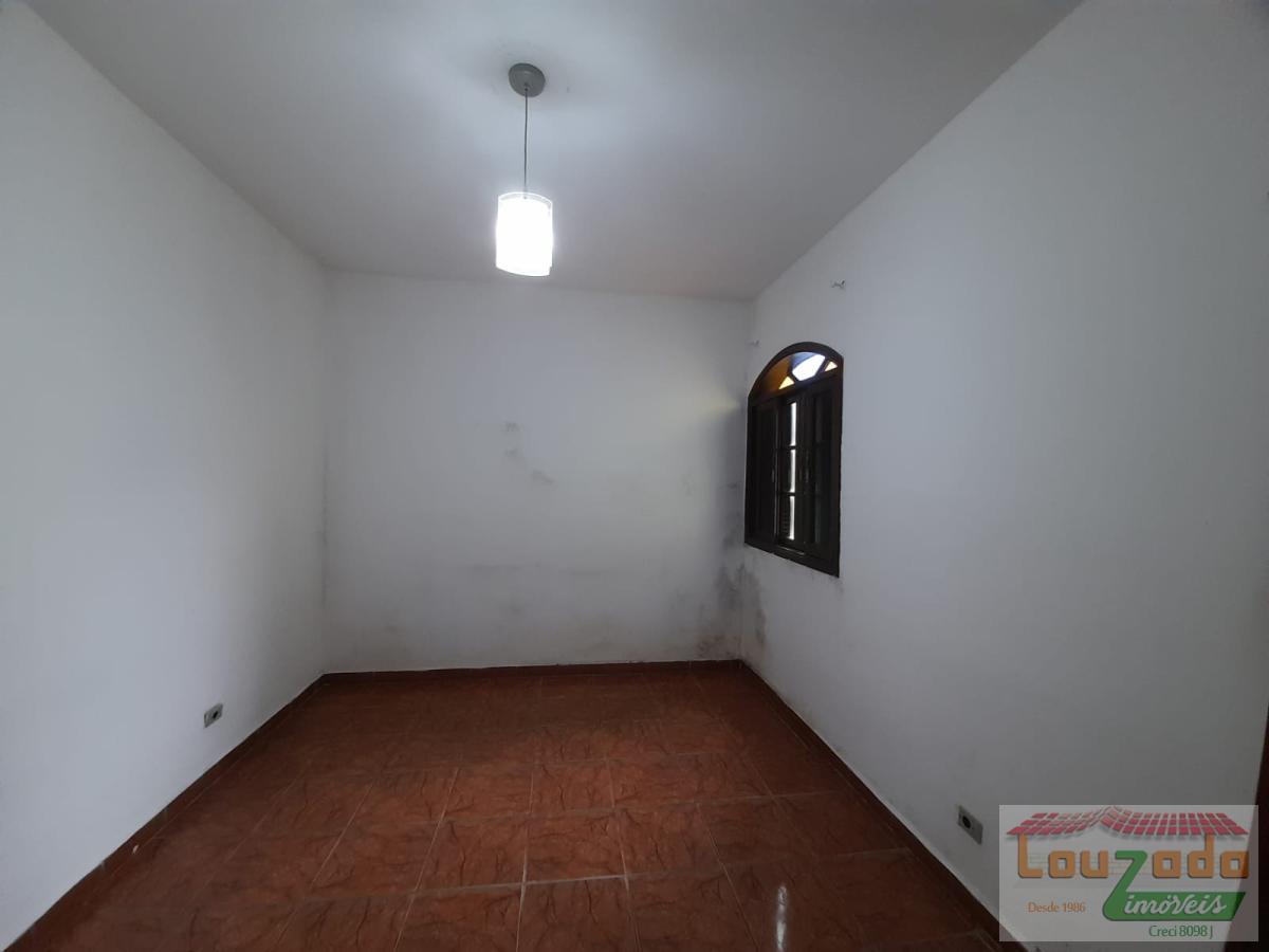 Casa à venda com 2 quartos, 180m² - Foto 8