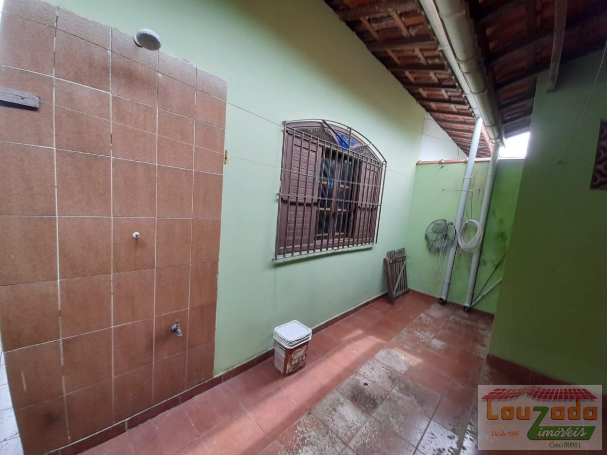 Casa à venda com 2 quartos, 180m² - Foto 12