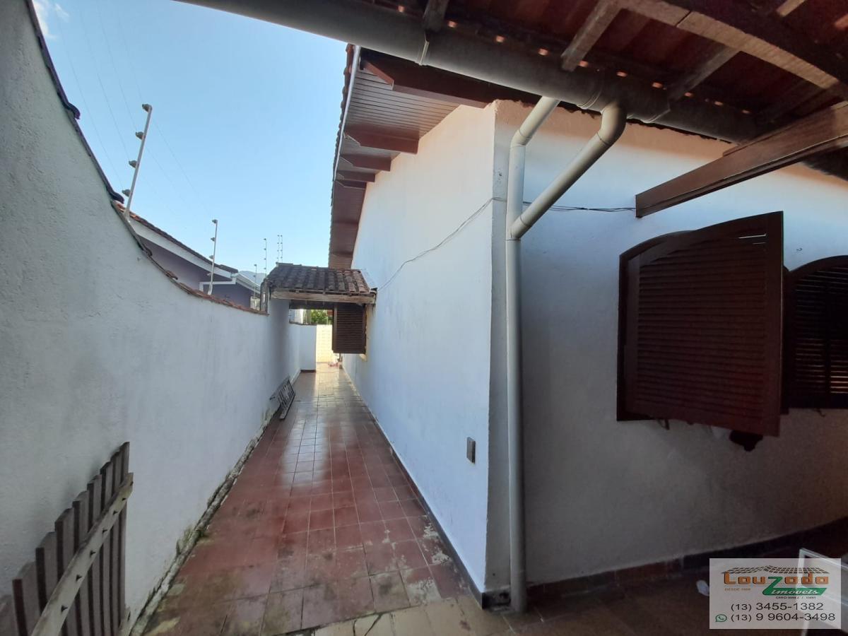 Casa à venda com 3 quartos, 300m² - Foto 14