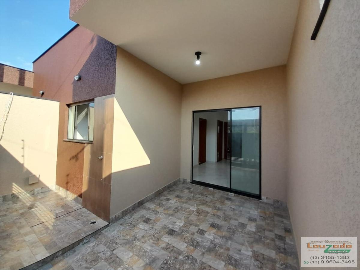 Casa à venda com 2 quartos, 65m² - Foto 1