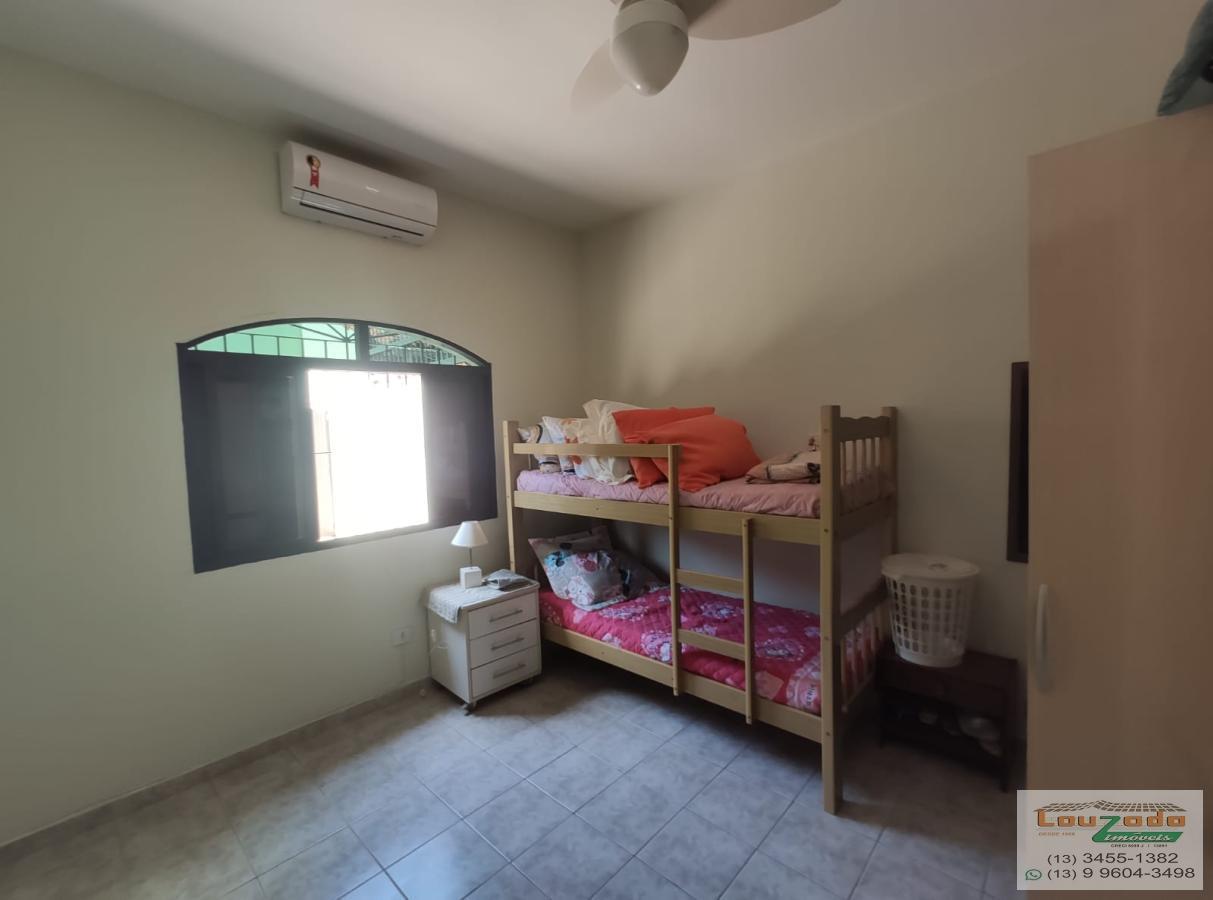 Casa à venda com 3 quartos, 240m² - Foto 15