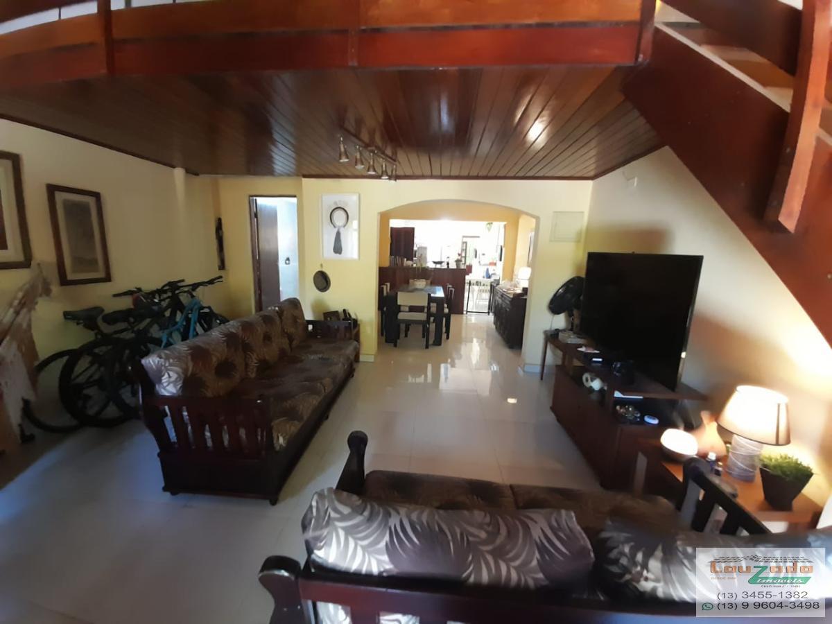 Casa à venda com 2 quartos, 165m² - Foto 1