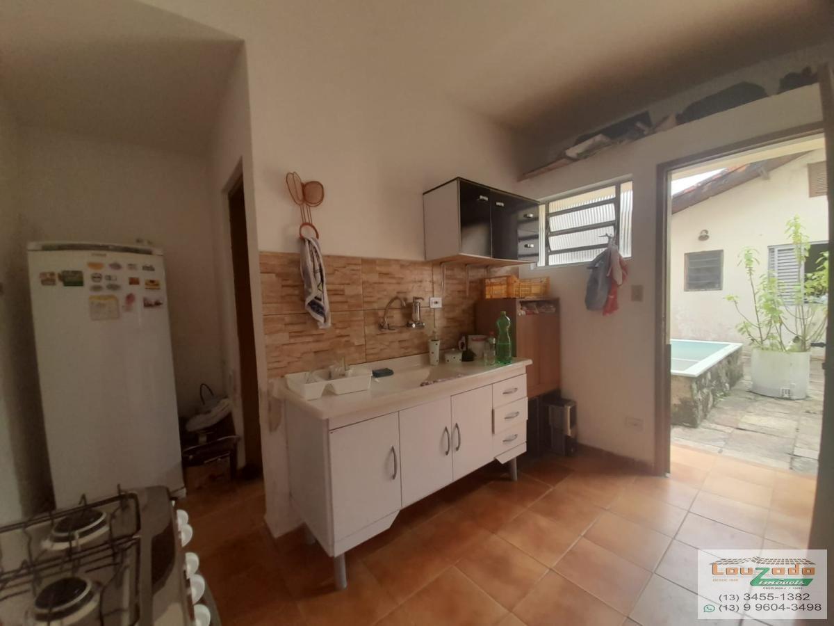 Casa à venda com 2 quartos, 253m² - Foto 2