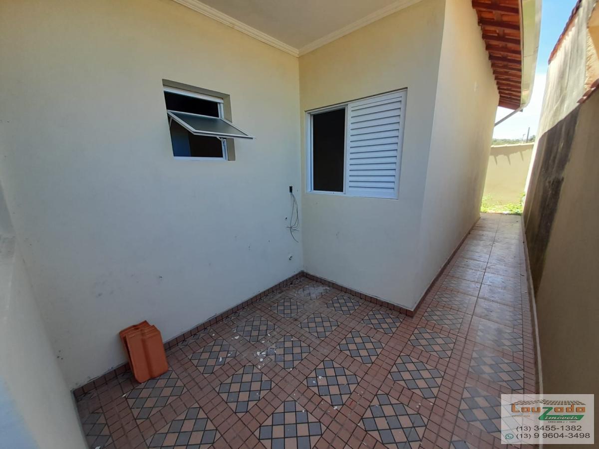 Casa à venda com 2 quartos, 125m² - Foto 4