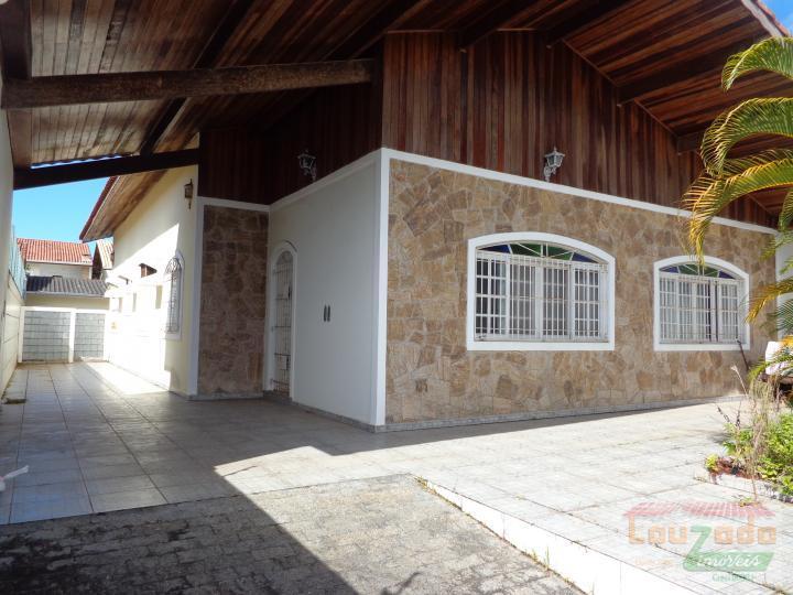 Casa à venda com 3 quartos, 408m² - Foto 1