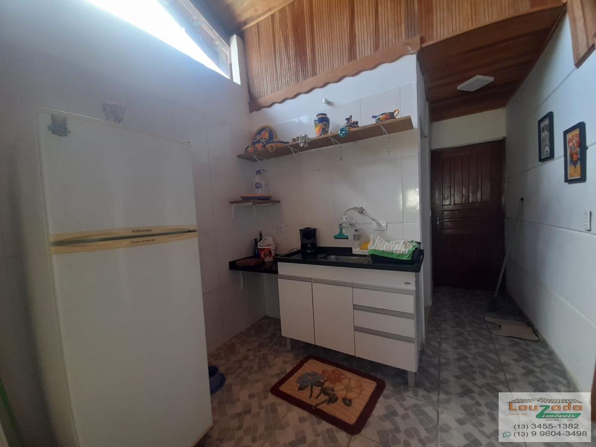 Casa à venda com 2 quartos, 180m² - Foto 7