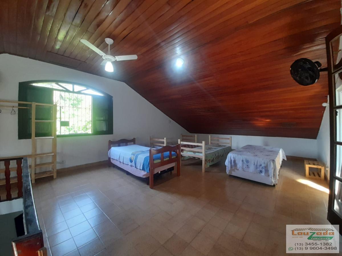 Casa à venda com 3 quartos, 258m² - Foto 24