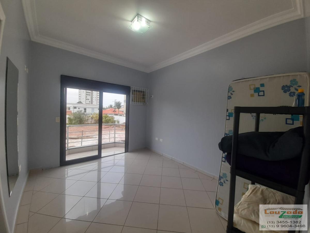 Sobrado à venda com 5 quartos, 300m² - Foto 18