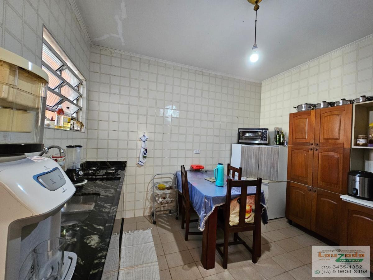 Casa à venda com 2 quartos, 250m² - Foto 8