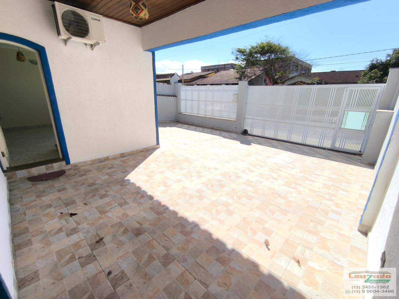 Casa à venda com 3 quartos, 250m² - Foto 2