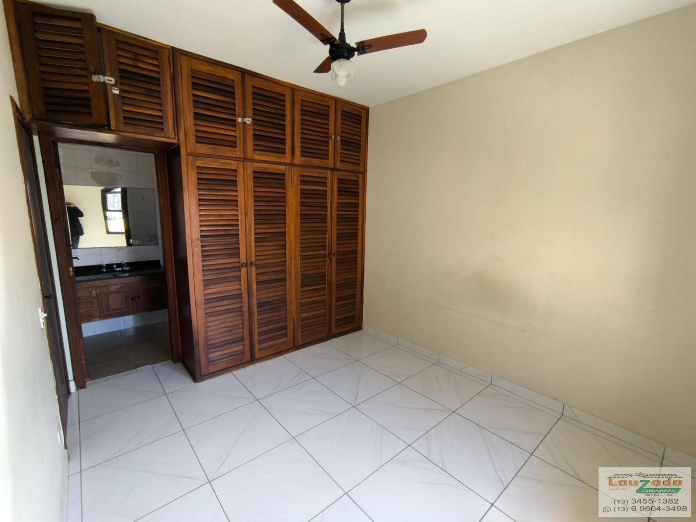 Casa à venda com 4 quartos, 296m² - Foto 18